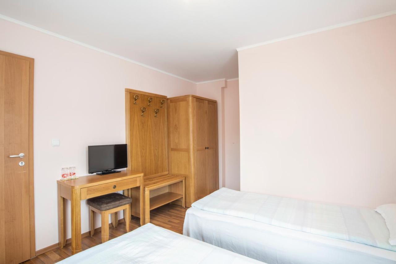 Guest House Roden Dom 科普里夫什迪察 外观 照片