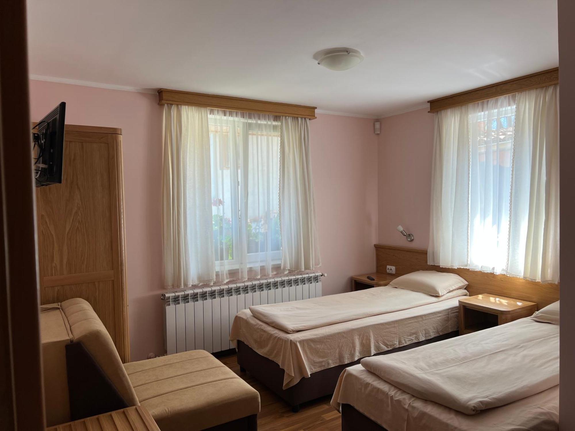 Guest House Roden Dom 科普里夫什迪察 外观 照片