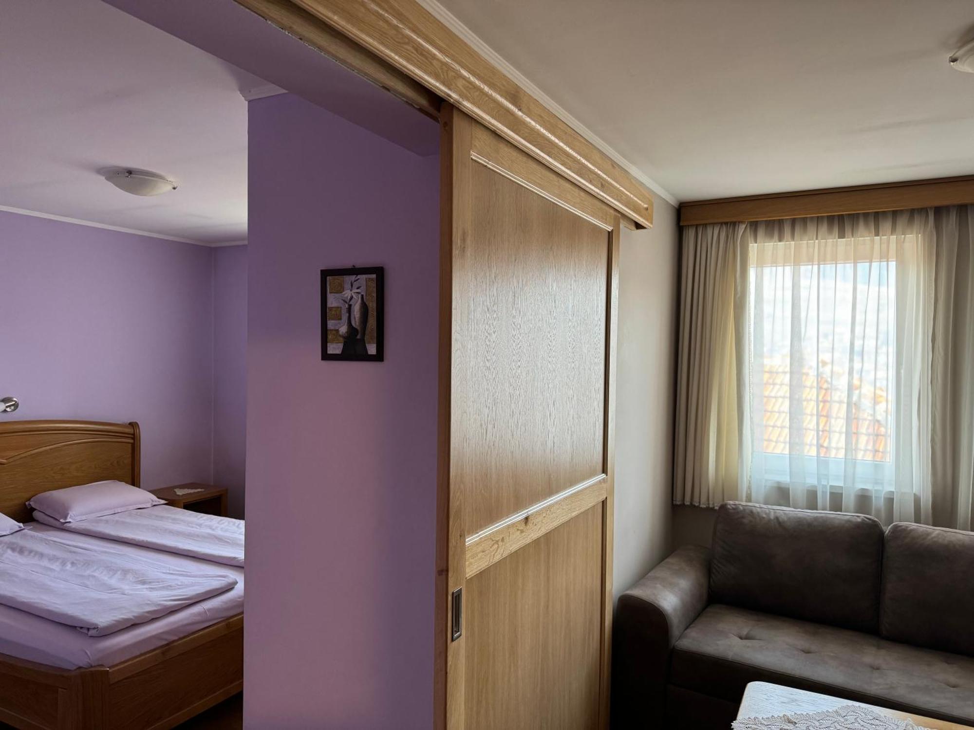 Guest House Roden Dom 科普里夫什迪察 外观 照片